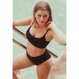 Andie Swim The Maui Top Eco Nylon in Black M NWT